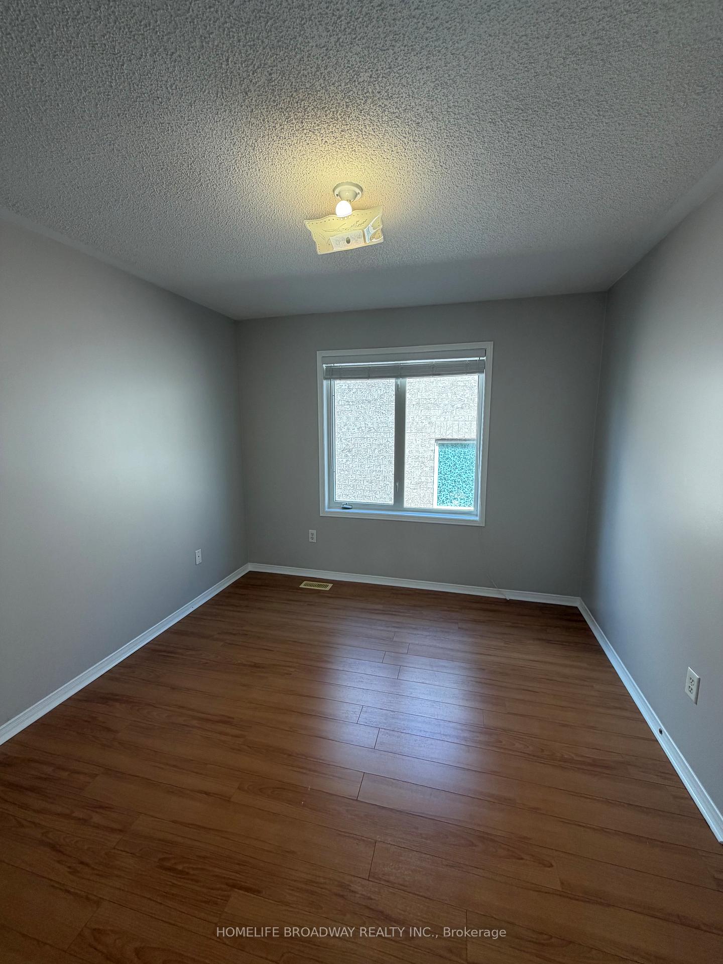 Photo 10 of 36 Elmrill Road, Markham, Berczy — HOMEH