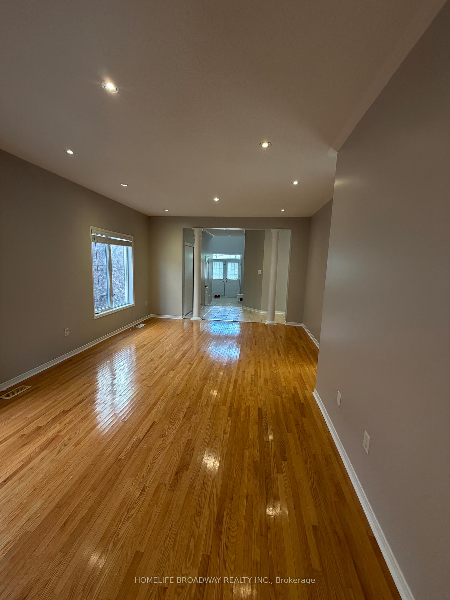 Photo 15 of 36 Elmrill Road, Markham, Berczy — HOMEH