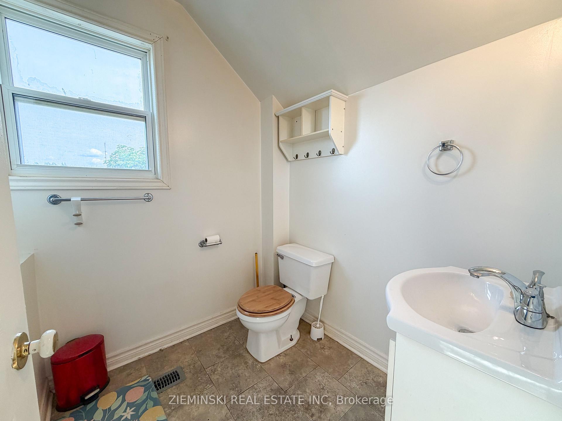 Photo 14 of 33 Fifth Street, Smooth Rock Falls, SRF — HOMEH
