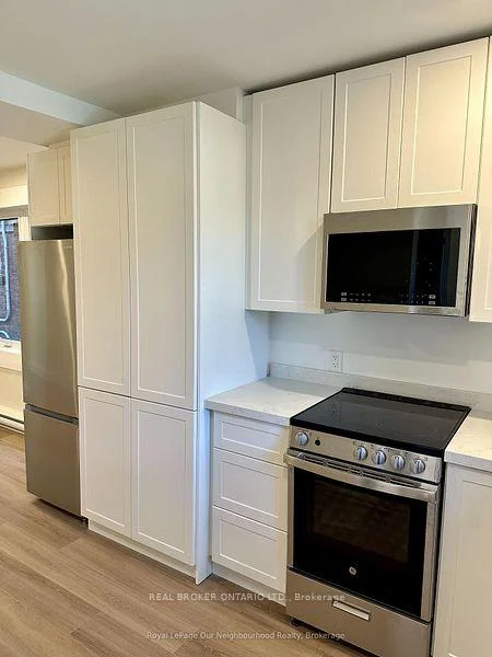 Photo 3 of Unit 2, 659 Vaughan Road, Toronto, Oakwood Village — HOMEH