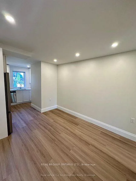 Photo 10 of Unit 2, 659 Vaughan Road, Toronto, Oakwood Village — HOMEH