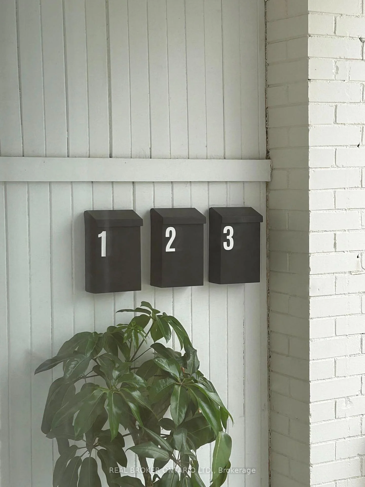 Photo 11 of Unit 2, 659 Vaughan Road, Toronto, Oakwood Village — HOMEH
