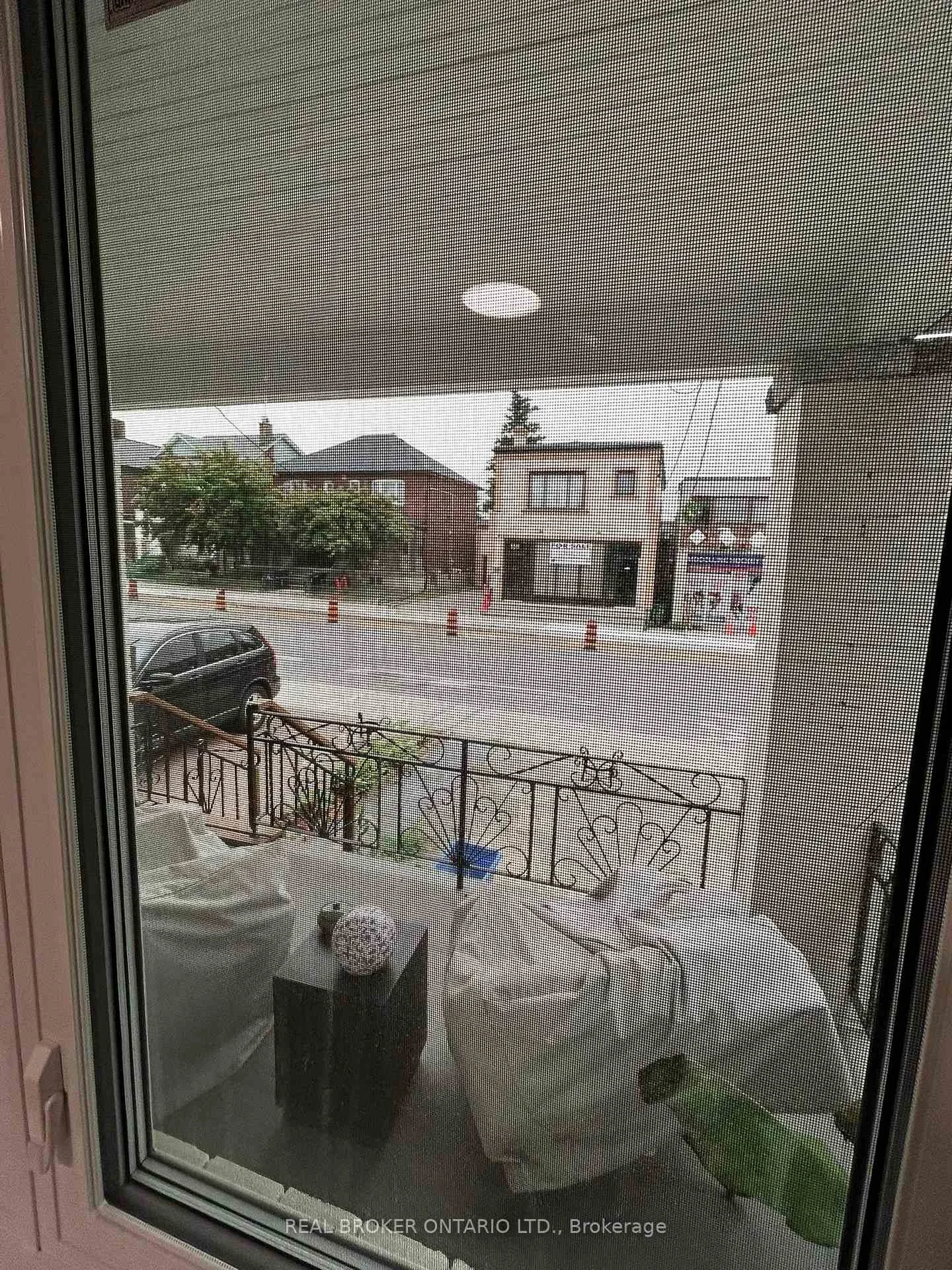 Photo 17 of Unit 2, 659 Vaughan Road, Toronto, Oakwood Village — HOMEH