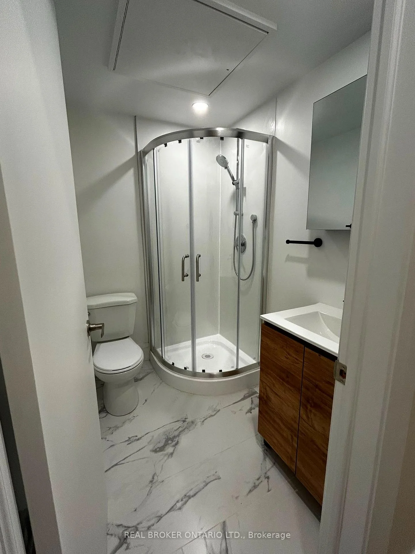 Photo 44 of Unit 2, 659 Vaughan Road, Toronto, Oakwood Village — HOMEH