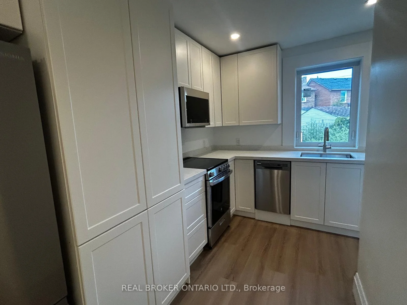 Photo 36 of Unit 2, 659 Vaughan Road, Toronto, Oakwood Village — HOMEH