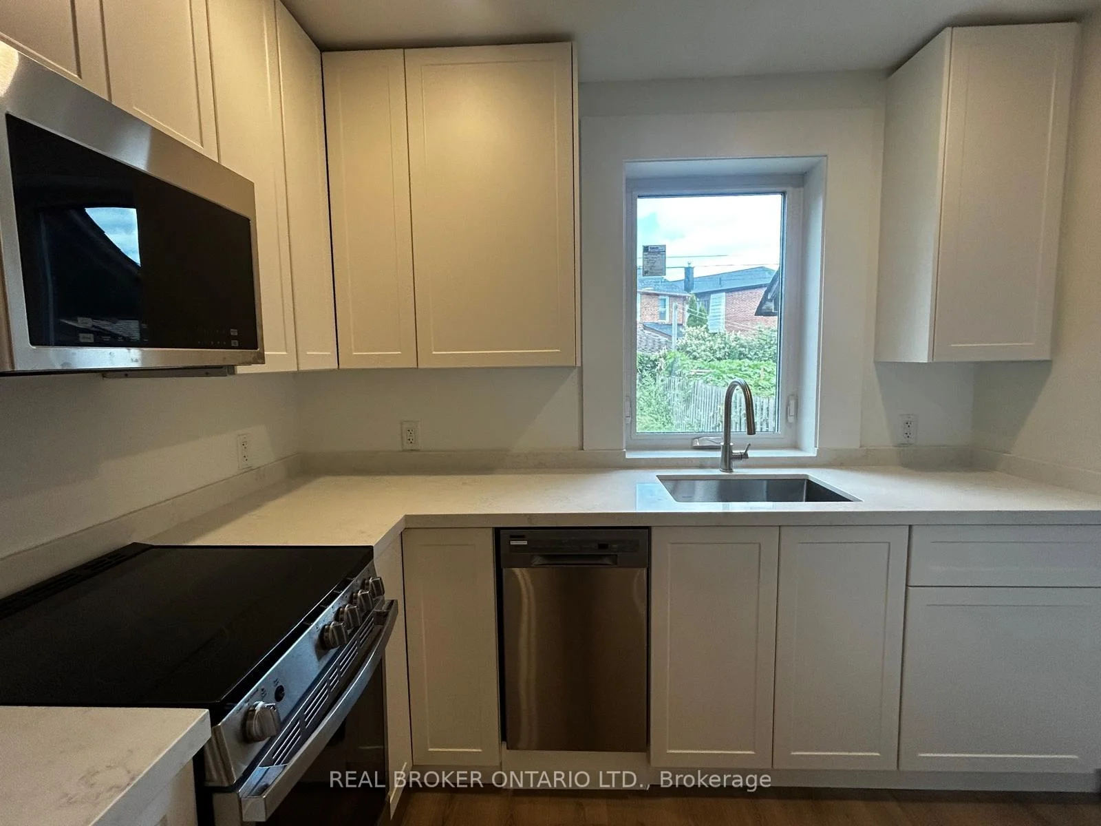 Photo 39 of Unit 2, 659 Vaughan Road, Toronto, Oakwood Village — HOMEH