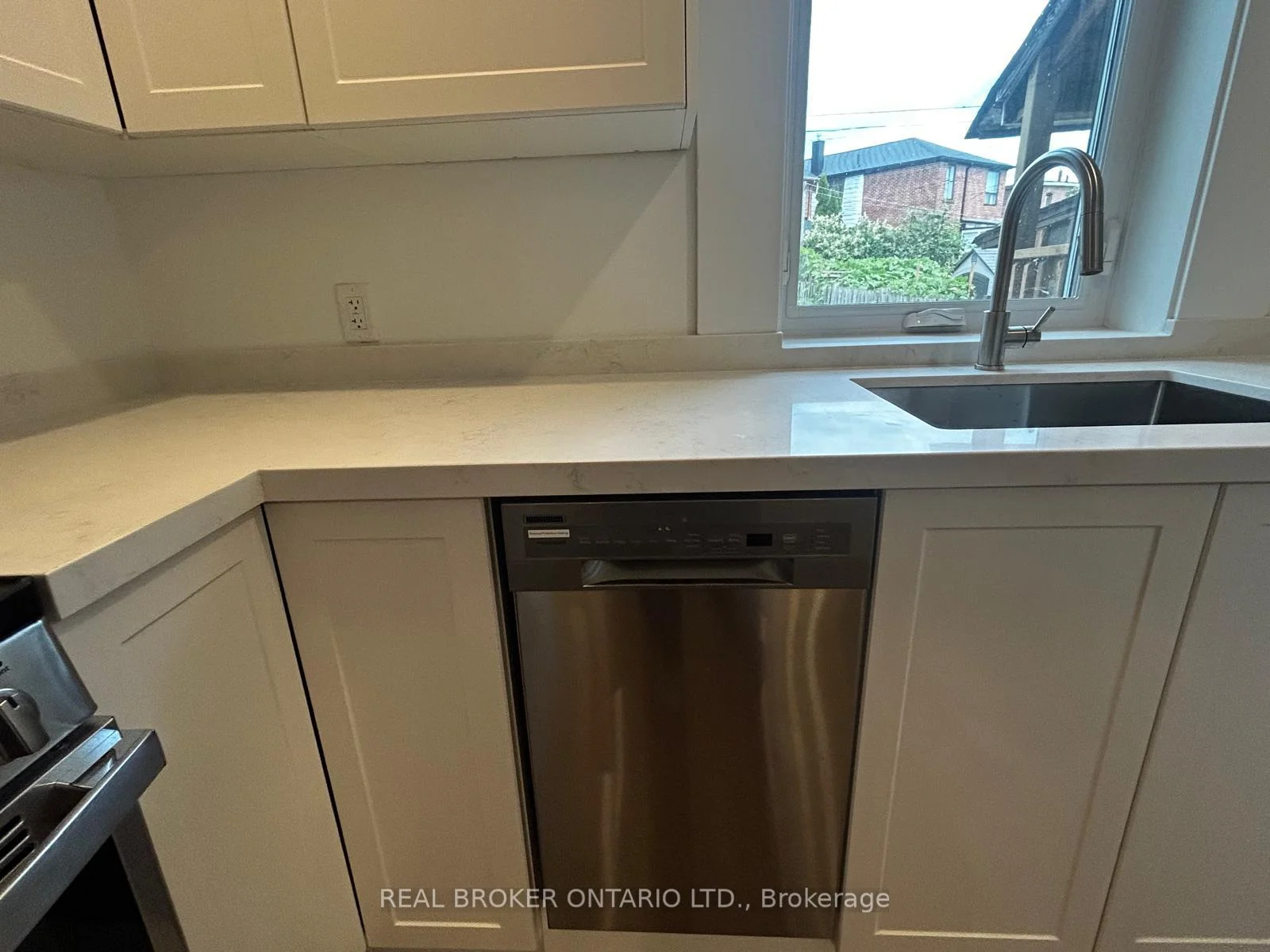 Photo 45 of Unit 2, 659 Vaughan Road, Toronto, Oakwood Village — HOMEH