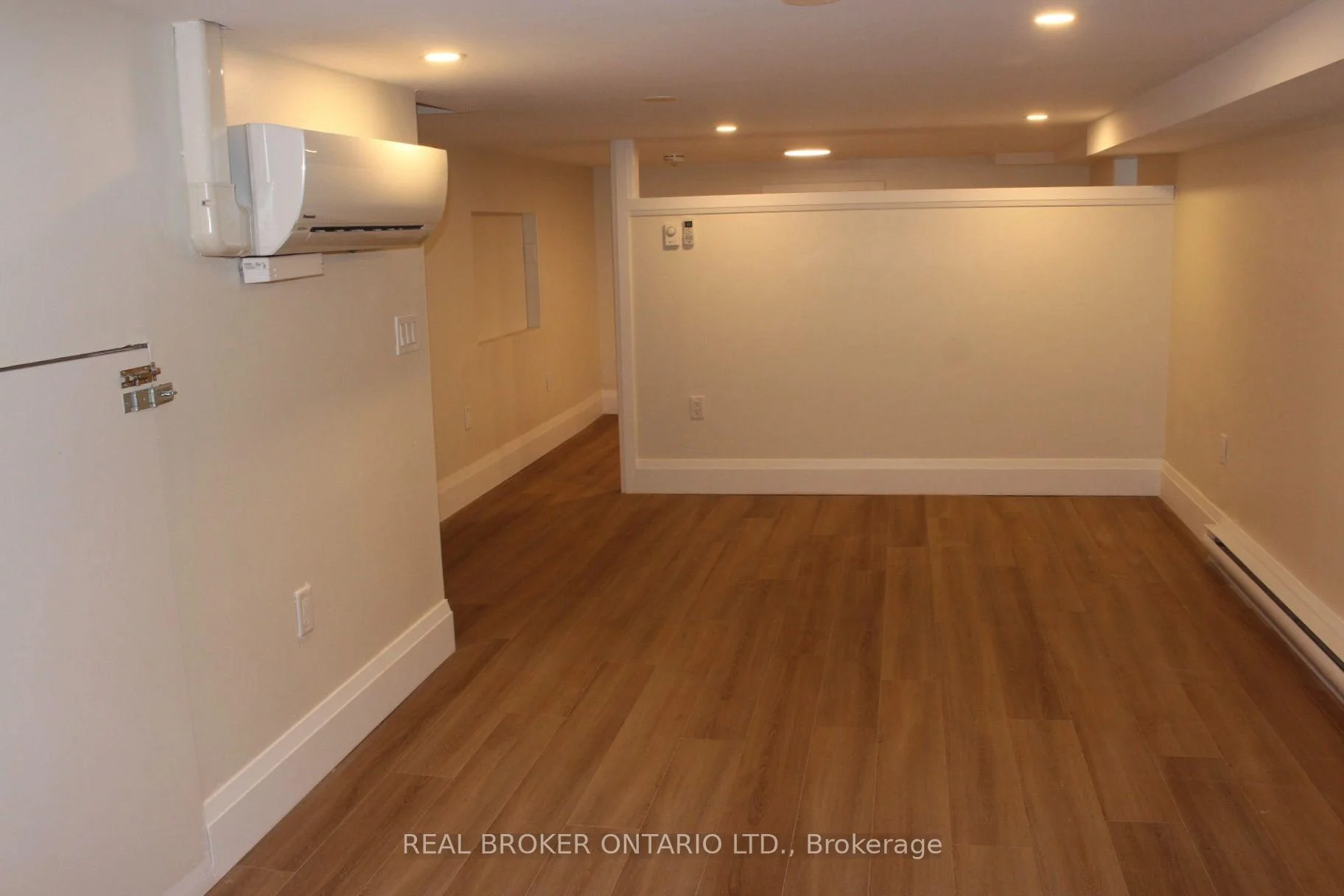 Photo 15 of Unit 3, 659 Vaughan Road, Toronto, Oakwood Village — HOMEH