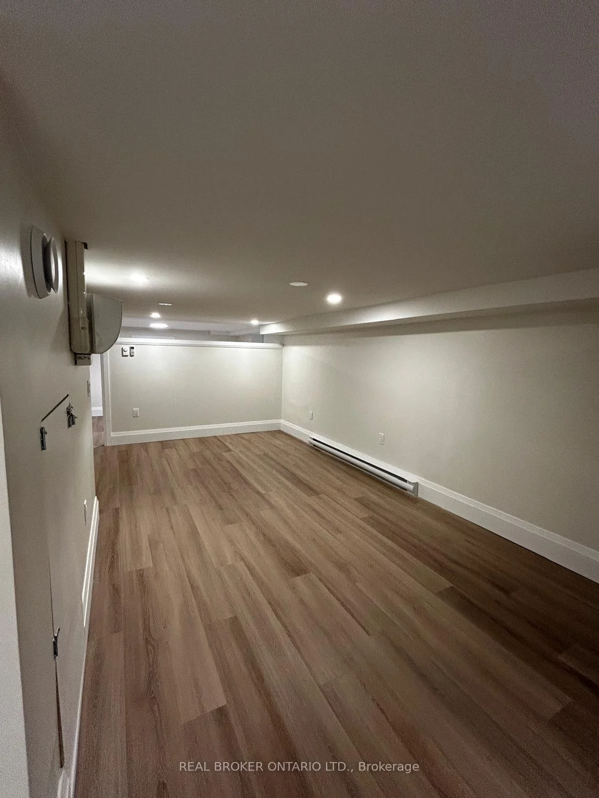 Photo 20 of Unit 3, 659 Vaughan Road, Toronto, Oakwood Village — HOMEH