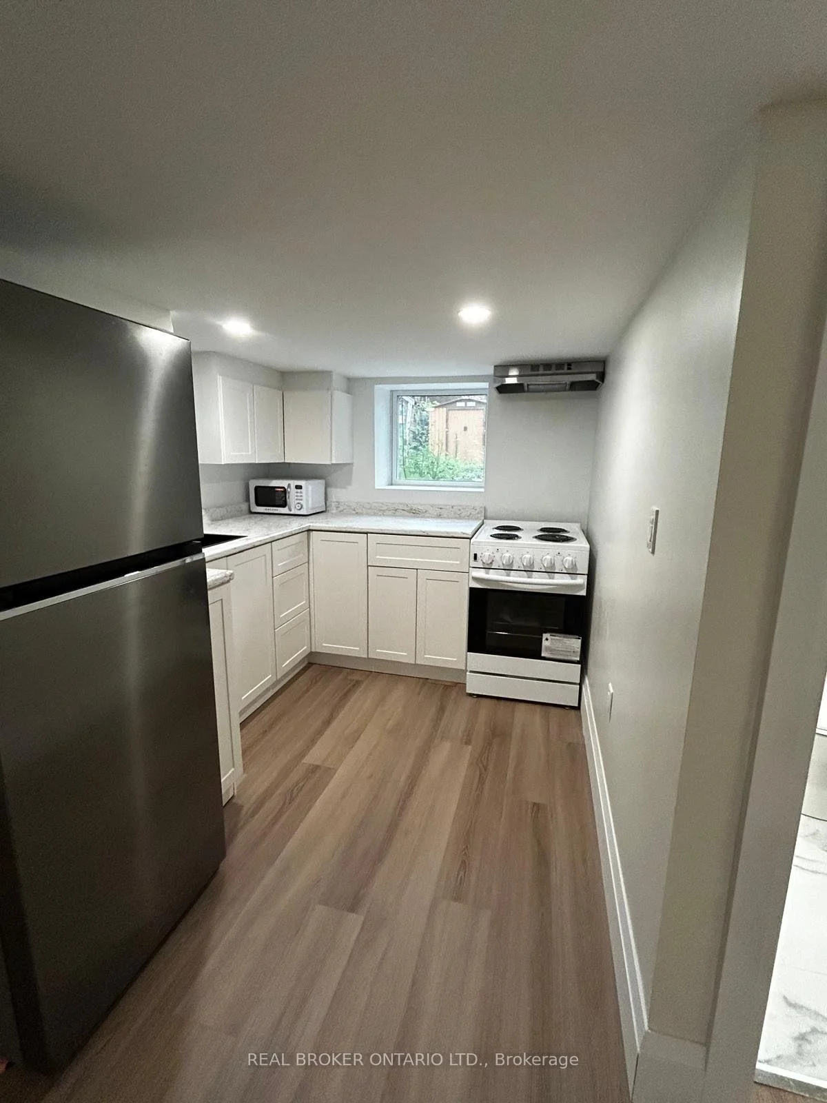 Photo 24 of Unit 3, 659 Vaughan Road, Toronto, Oakwood Village — HOMEH