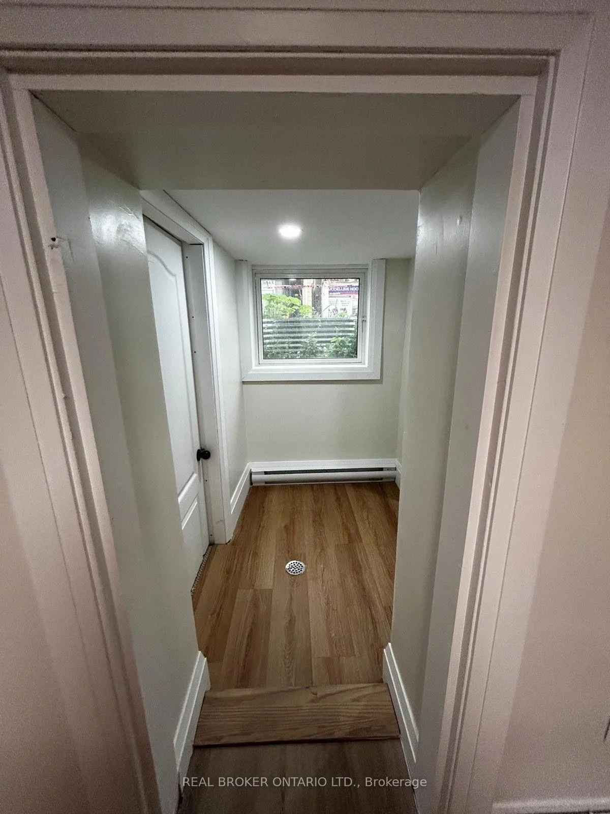 Photo 35 of Unit 3, 659 Vaughan Road, Toronto, Oakwood Village — HOMEH