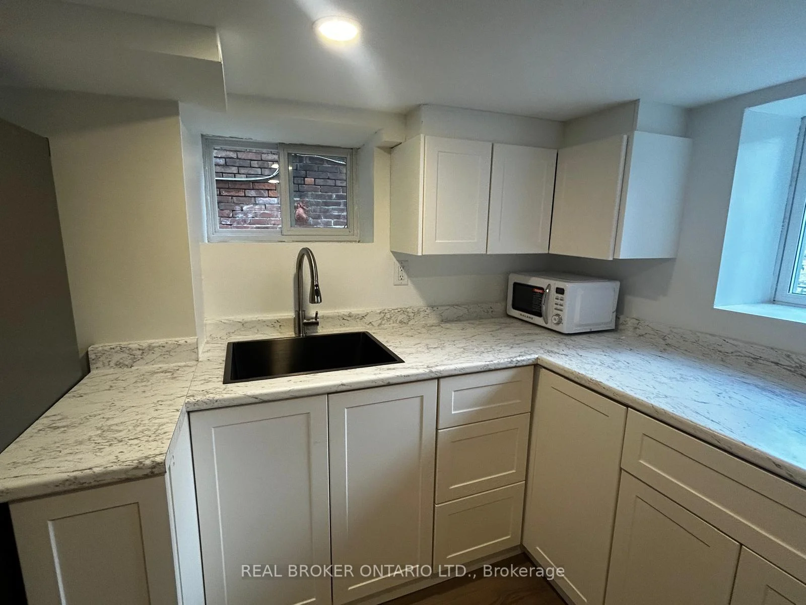 Photo 21 of Unit 3, 659 Vaughan Road, Toronto, Oakwood Village — HOMEH
