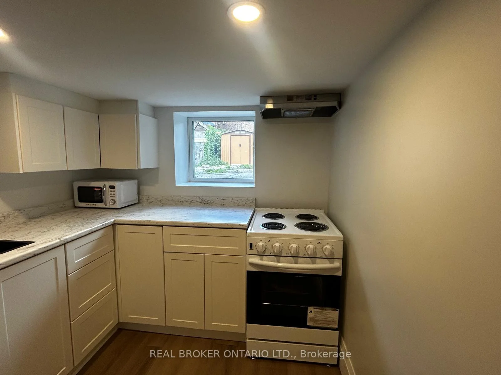 Photo 25 of Unit 3, 659 Vaughan Road, Toronto, Oakwood Village — HOMEH