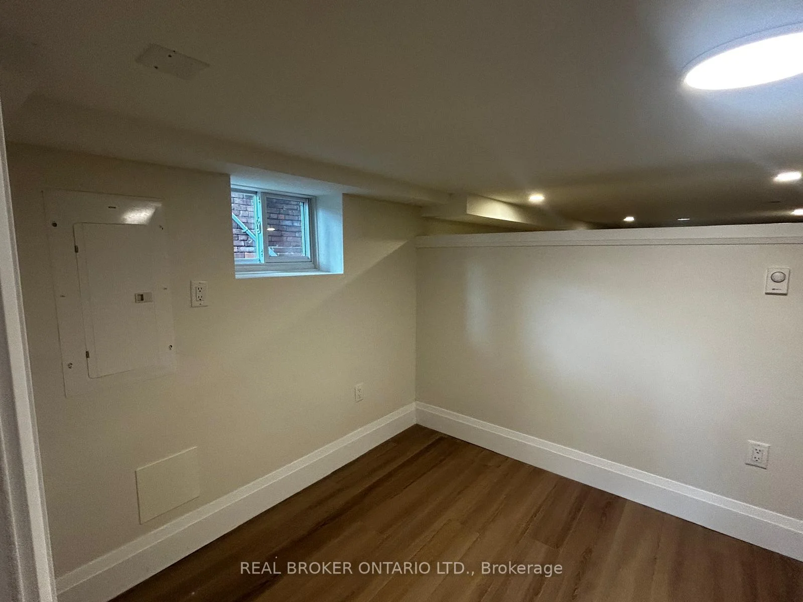 Photo 34 of Unit 3, 659 Vaughan Road, Toronto, Oakwood Village — HOMEH
