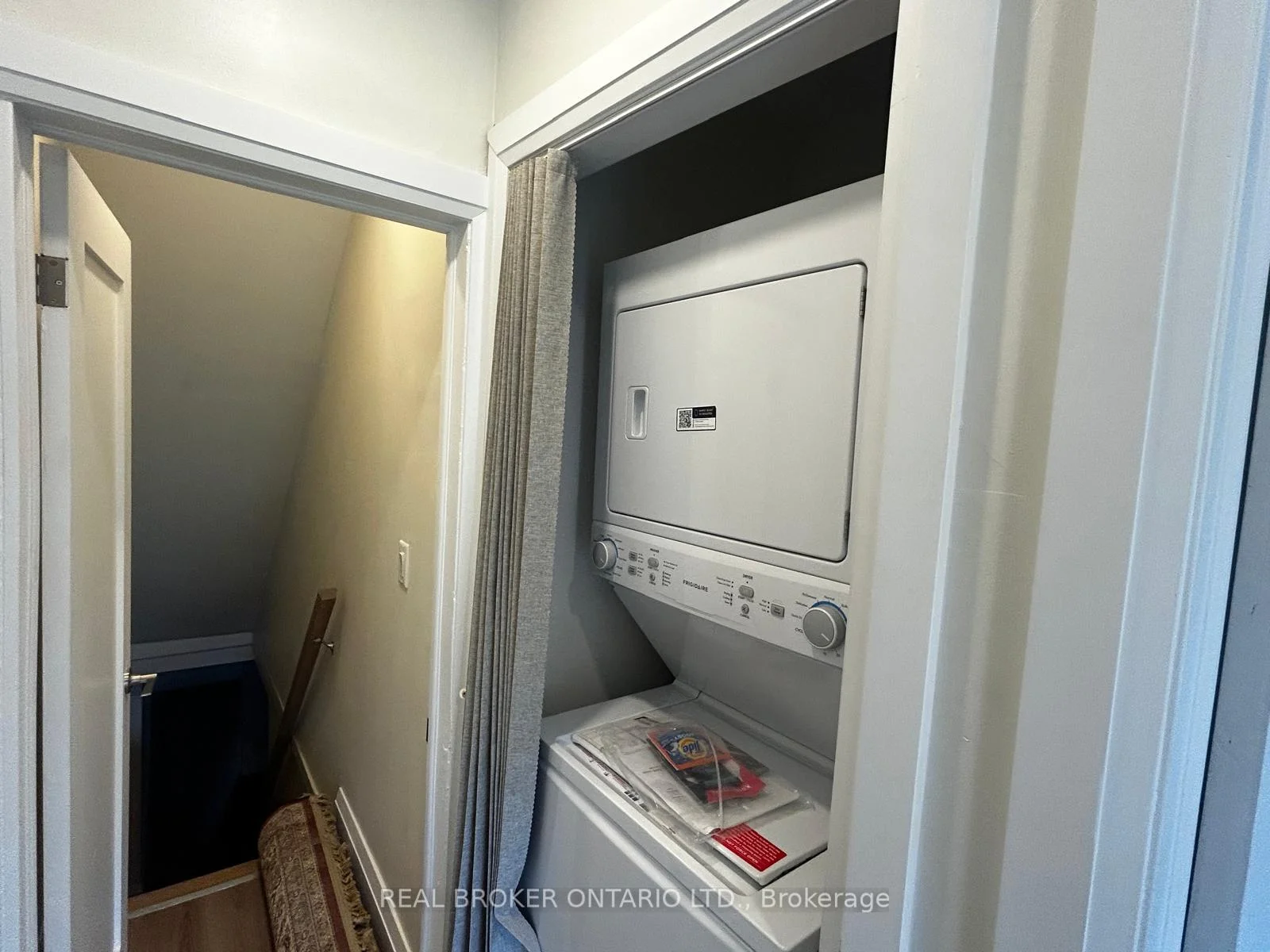 Photo 42 of Unit 3, 659 Vaughan Road, Toronto, Oakwood Village — HOMEH