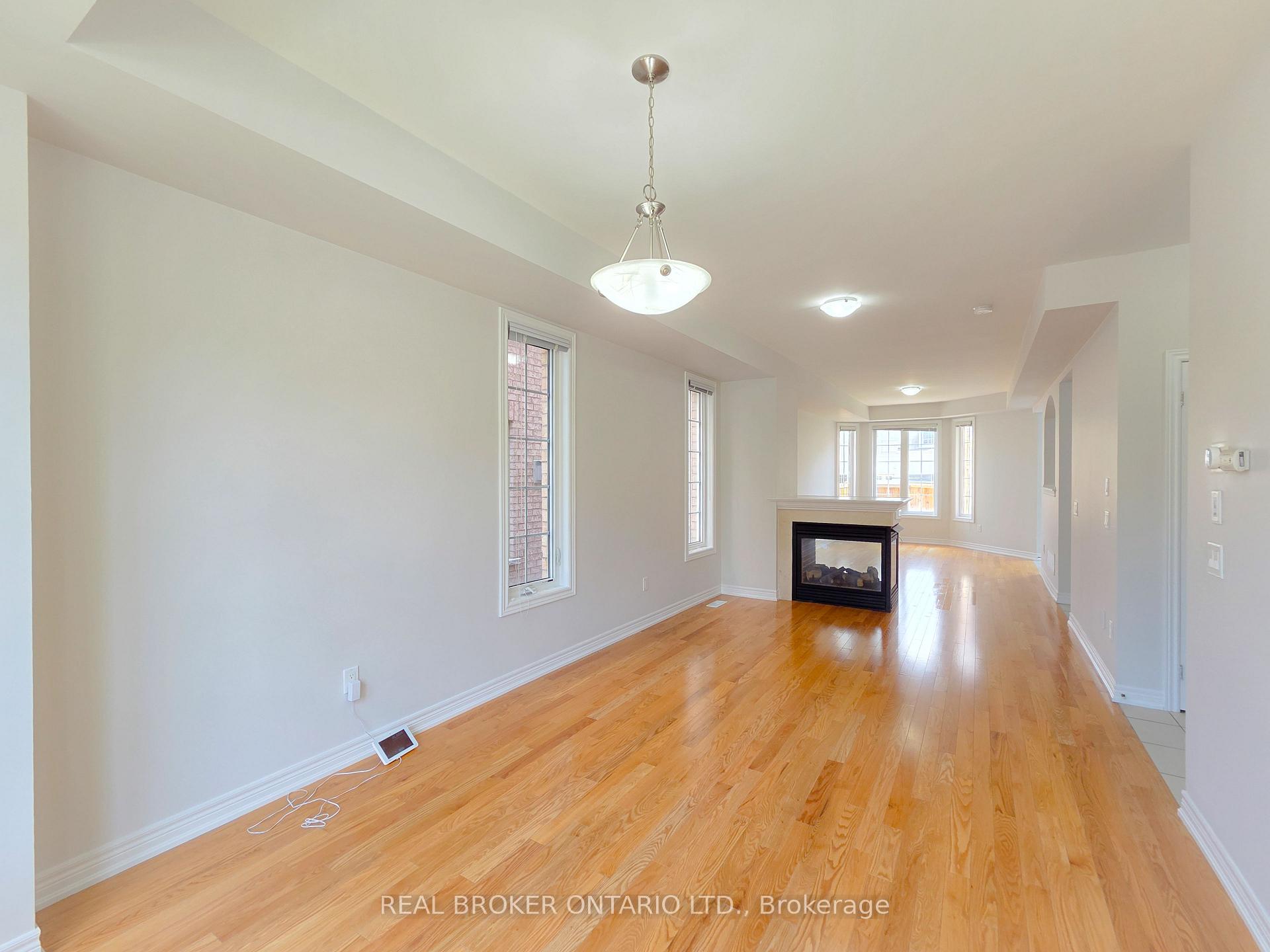 Photo 11 of 25 Vinod Road, Markham, Cornell — HOMEH