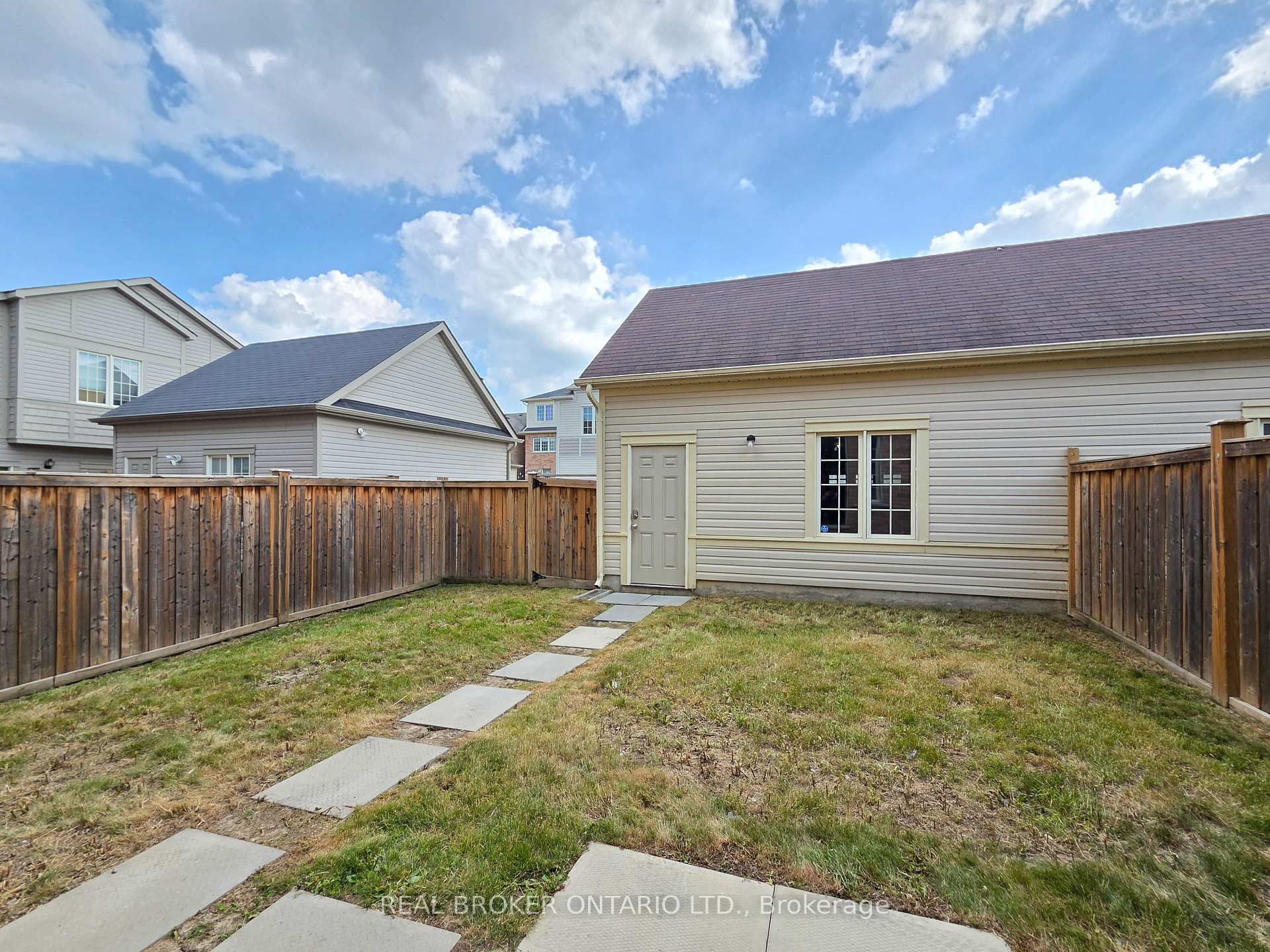 Photo 27 of 25 Vinod Road, Markham, Cornell — HOMEH