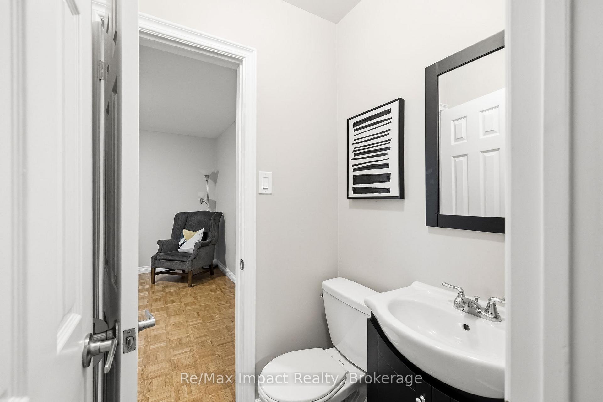 Photo 12 of 293 Blue Heron Drive, Oshawa, Eastdale — HOMEH