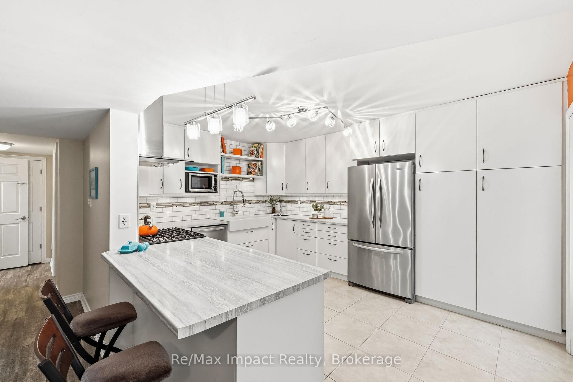 Photo 24 of 293 Blue Heron Drive, Oshawa, Eastdale — HOMEH