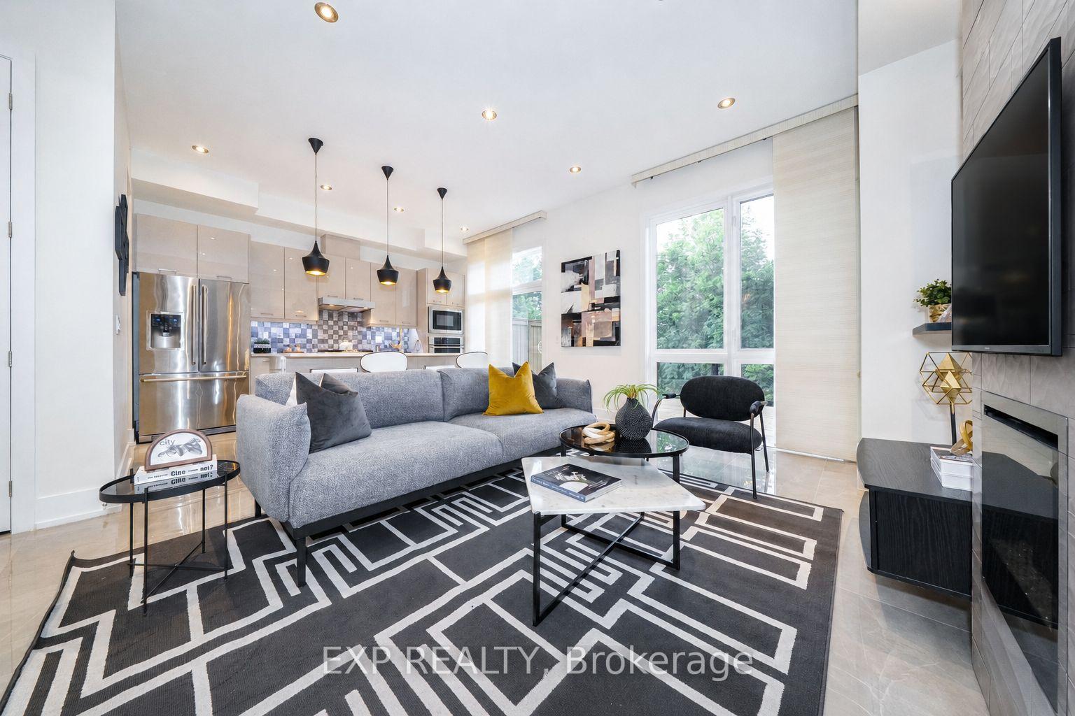 Photo 6 of 20 Crestridge Drive, Vaughan, Patterson — HOMEH