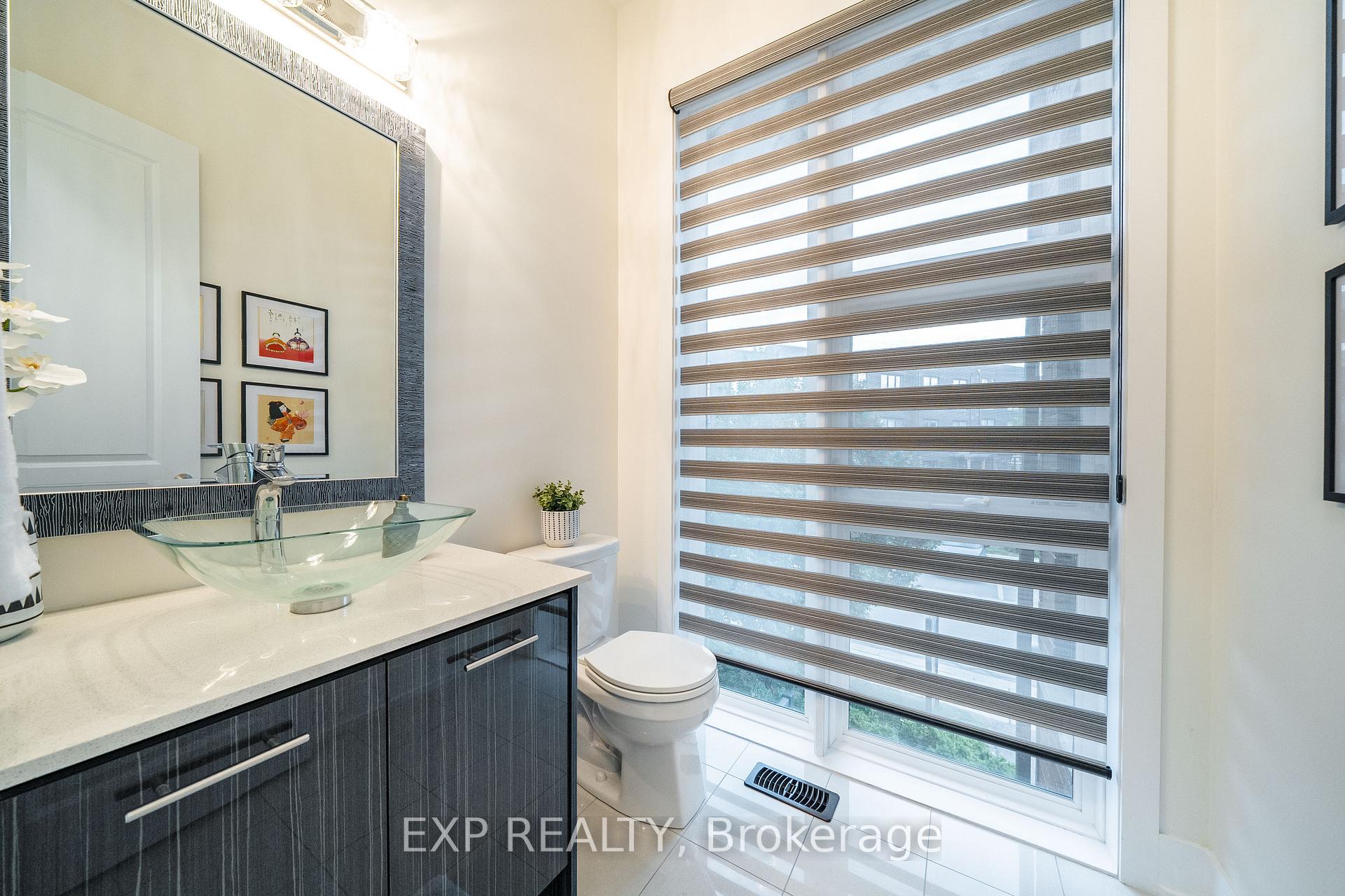 Photo 14 of 20 Crestridge Drive, Vaughan, Patterson — HOMEH