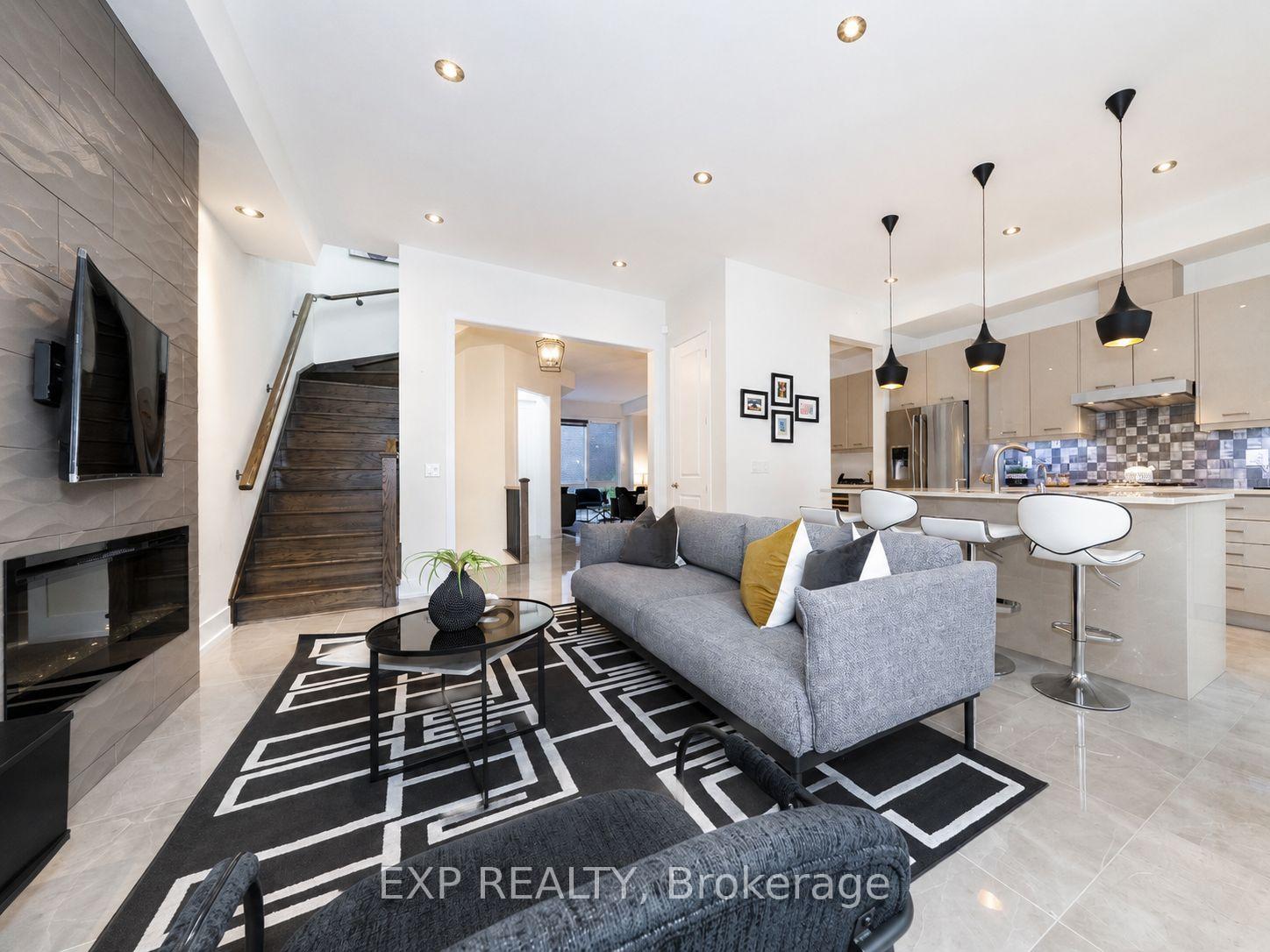 Photo 18 of 20 Crestridge Drive, Vaughan, Patterson — HOMEH