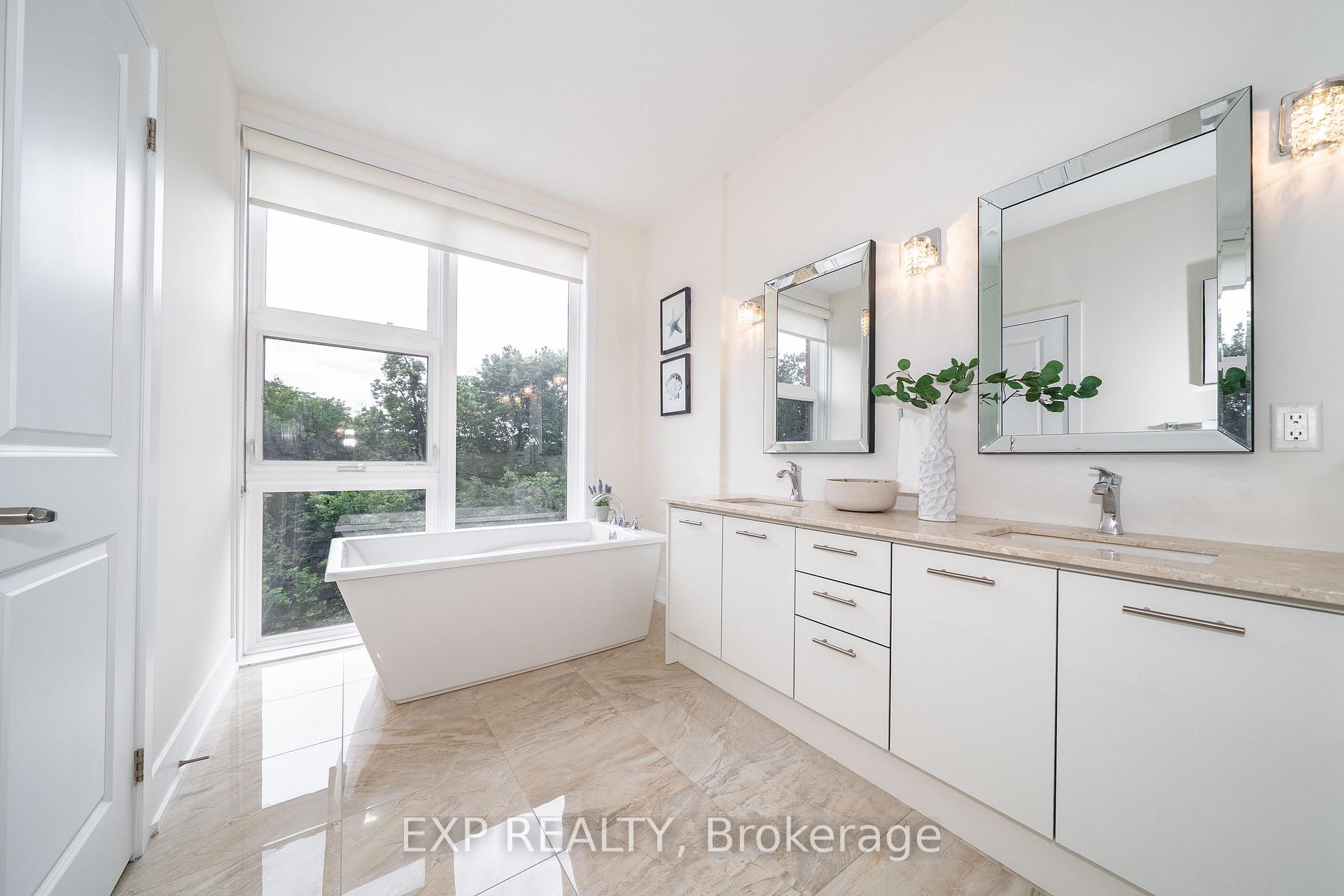 Photo 33 of 20 Crestridge Drive, Vaughan, Patterson — HOMEH