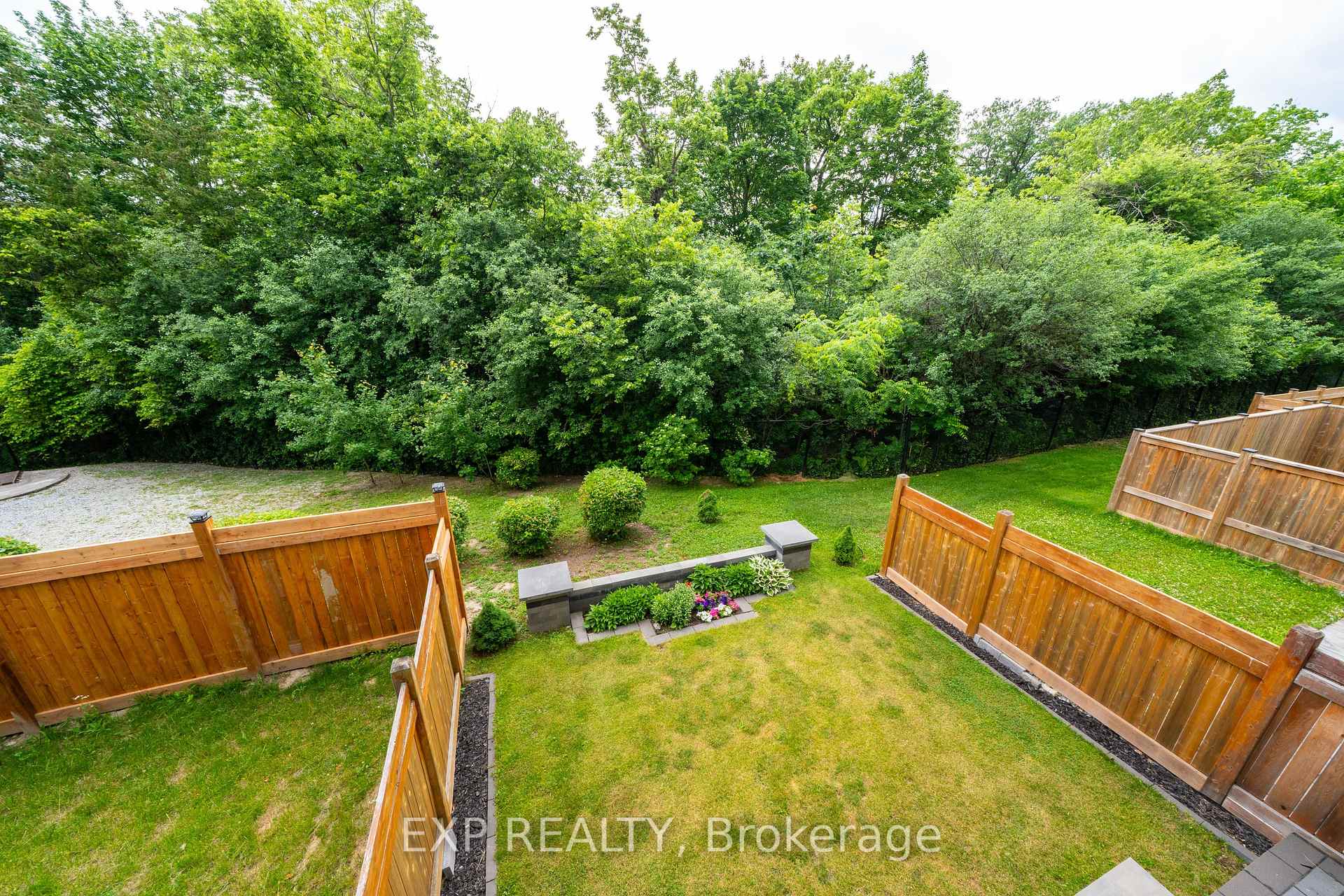 Photo 37 of 20 Crestridge Drive, Vaughan, Patterson — HOMEH