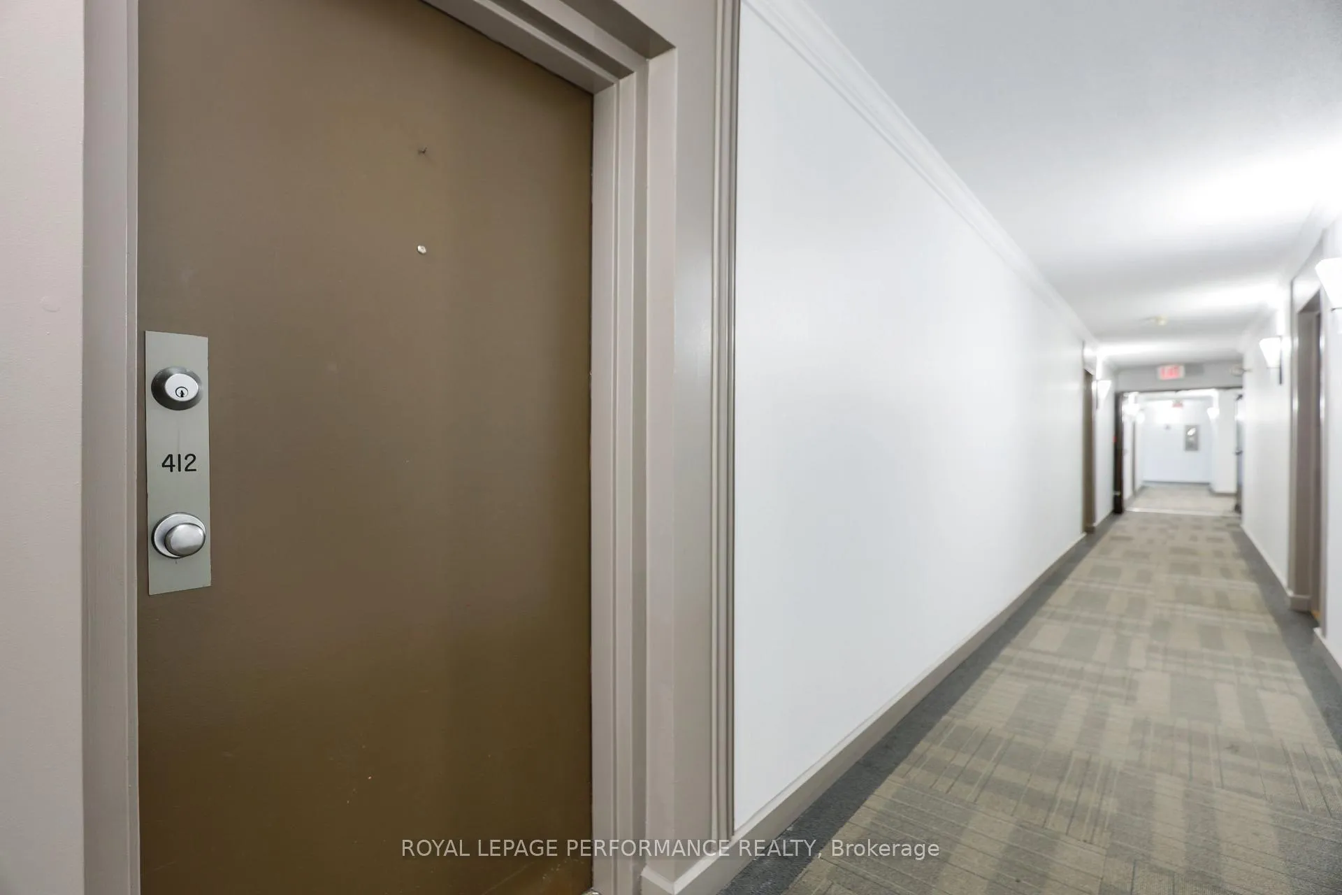 Photo 6 of Unit 412, 280 Brittany Drive, Ottawa, Viscount Alexander Park — HOMEH