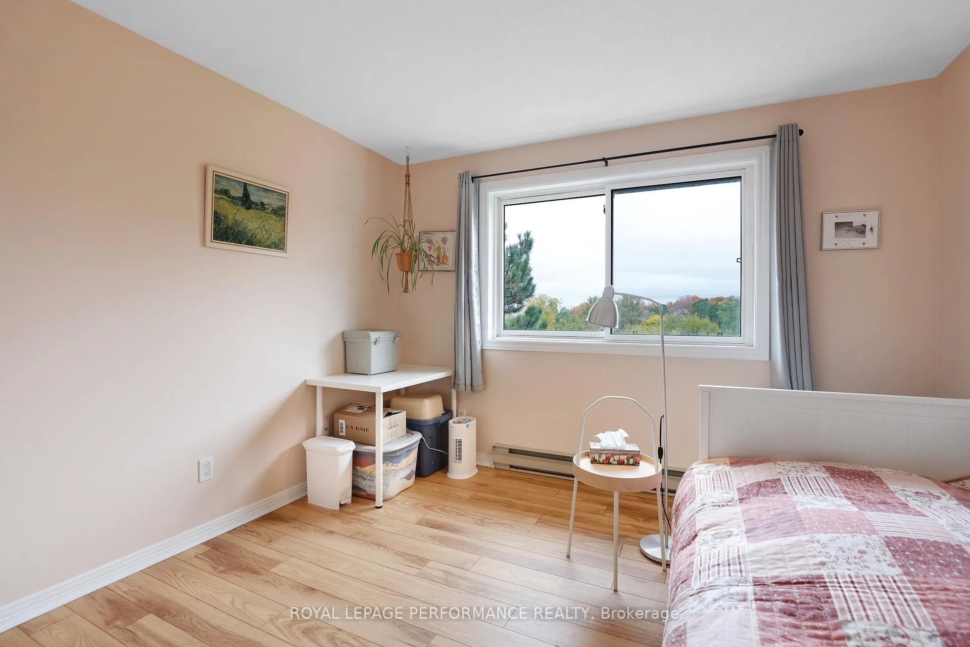 Photo 19 of Unit 412, 280 Brittany Drive, Ottawa, Viscount Alexander Park — HOMEH