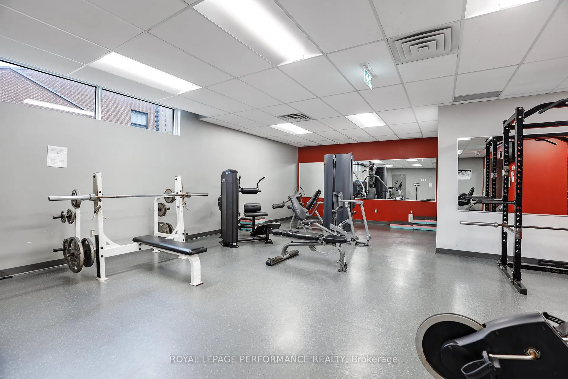 Photo 28 of Unit 412, 280 Brittany Drive, Ottawa, Viscount Alexander Park — HOMEH