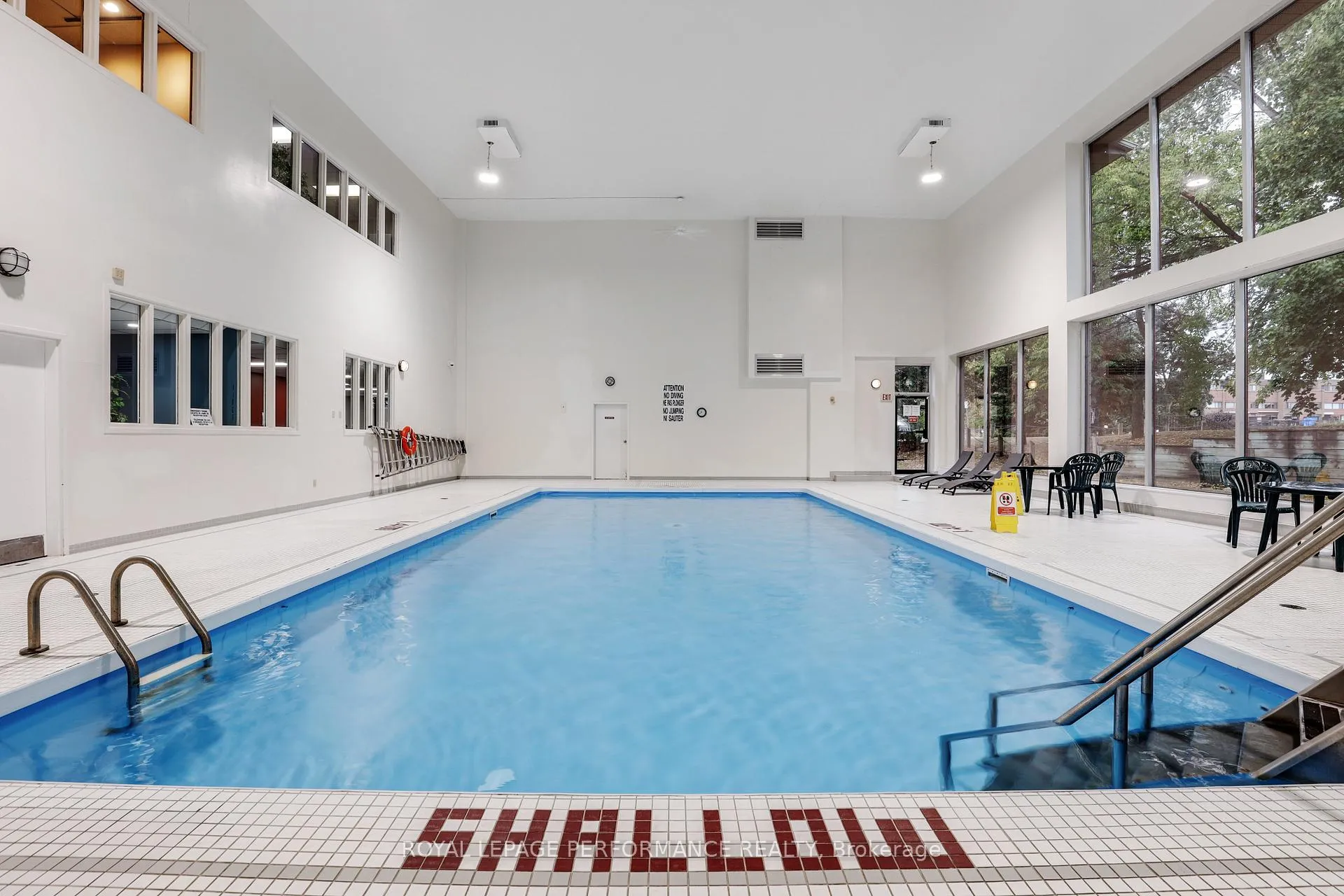 Photo 31 of Unit 412, 280 Brittany Drive, Ottawa, Viscount Alexander Park — HOMEH