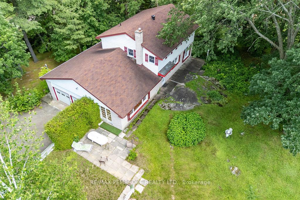 Photo 30 of 775 Pinegrove Crescent, Petawawa, Petawawa — HOMEH