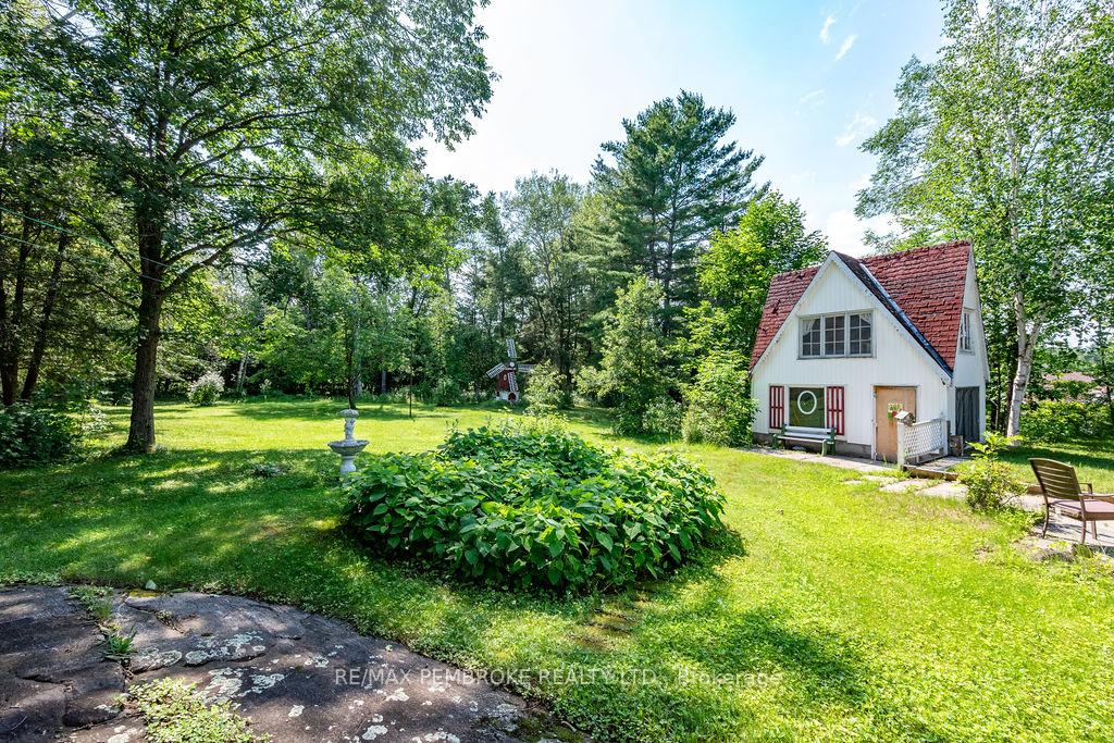 Photo 35 of 775 Pinegrove Crescent, Petawawa, Petawawa — HOMEH