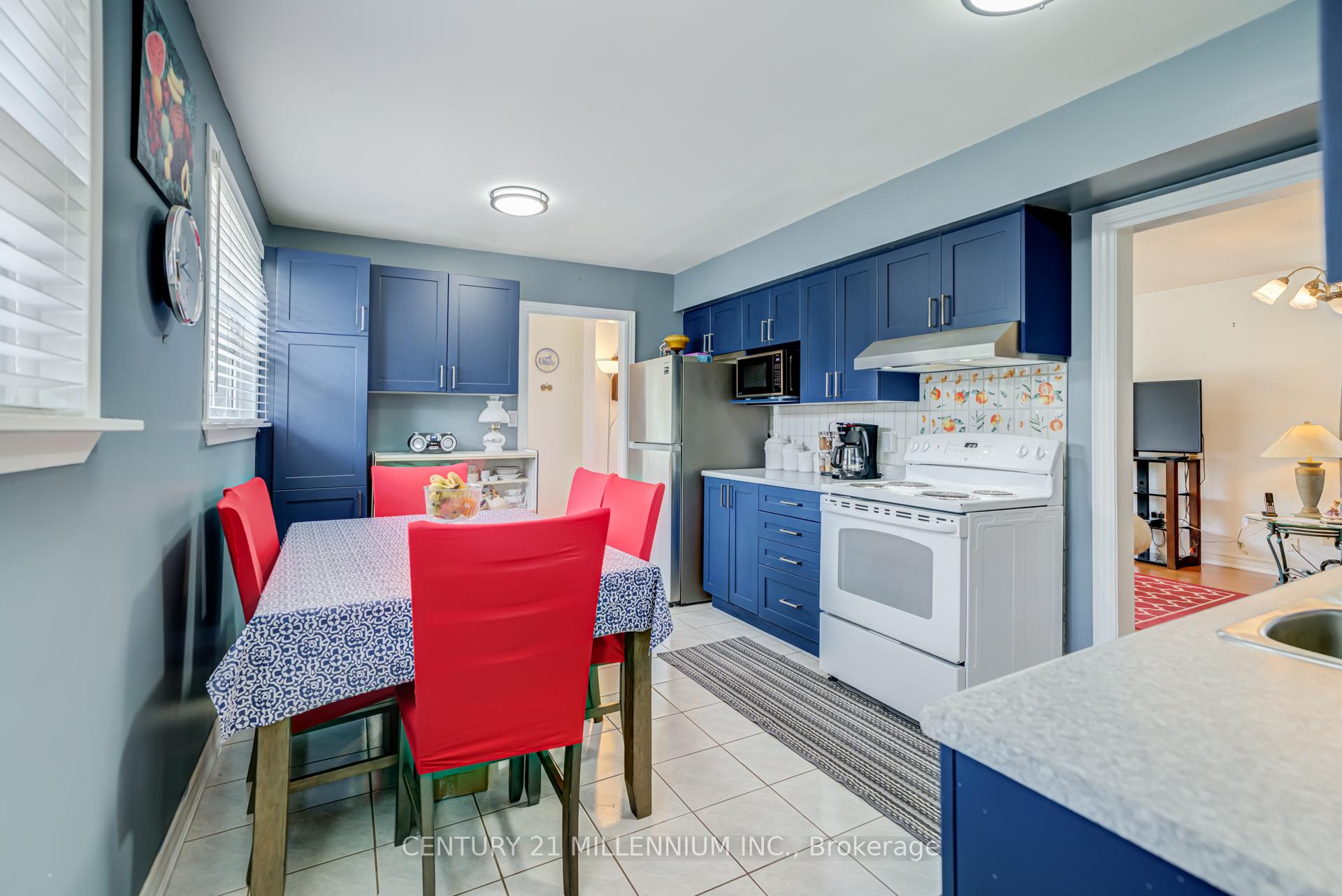 Photo 8 of 150 Folkstone Crescent, Brampton, Central Park — HOMEH