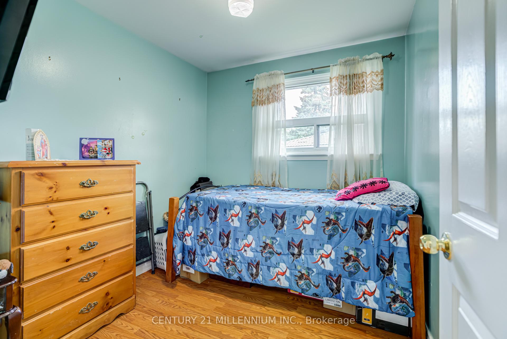 Photo 11 of 150 Folkstone Crescent, Brampton, Central Park — HOMEH