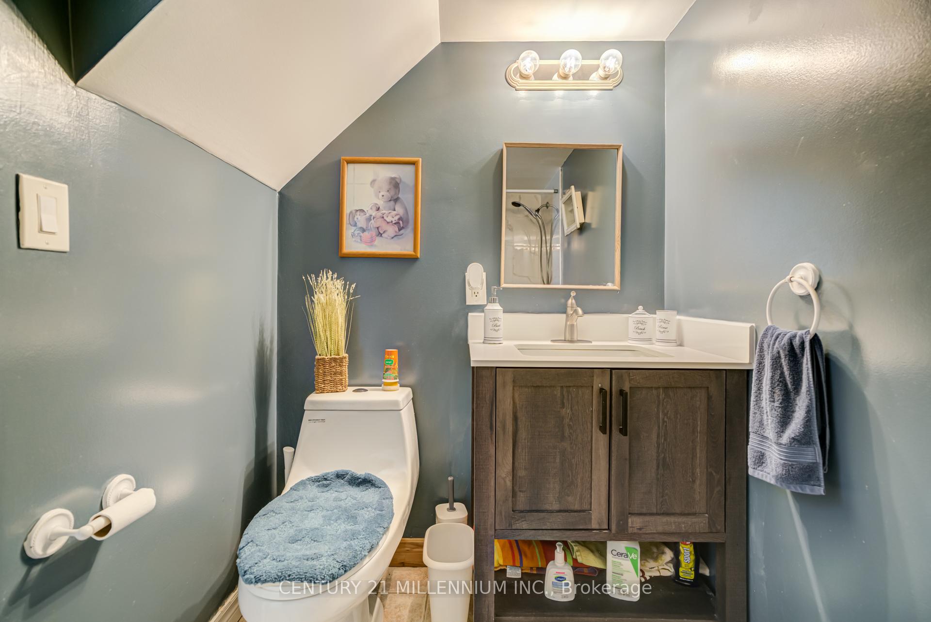 Photo 18 of 150 Folkstone Crescent, Brampton, Central Park — HOMEH