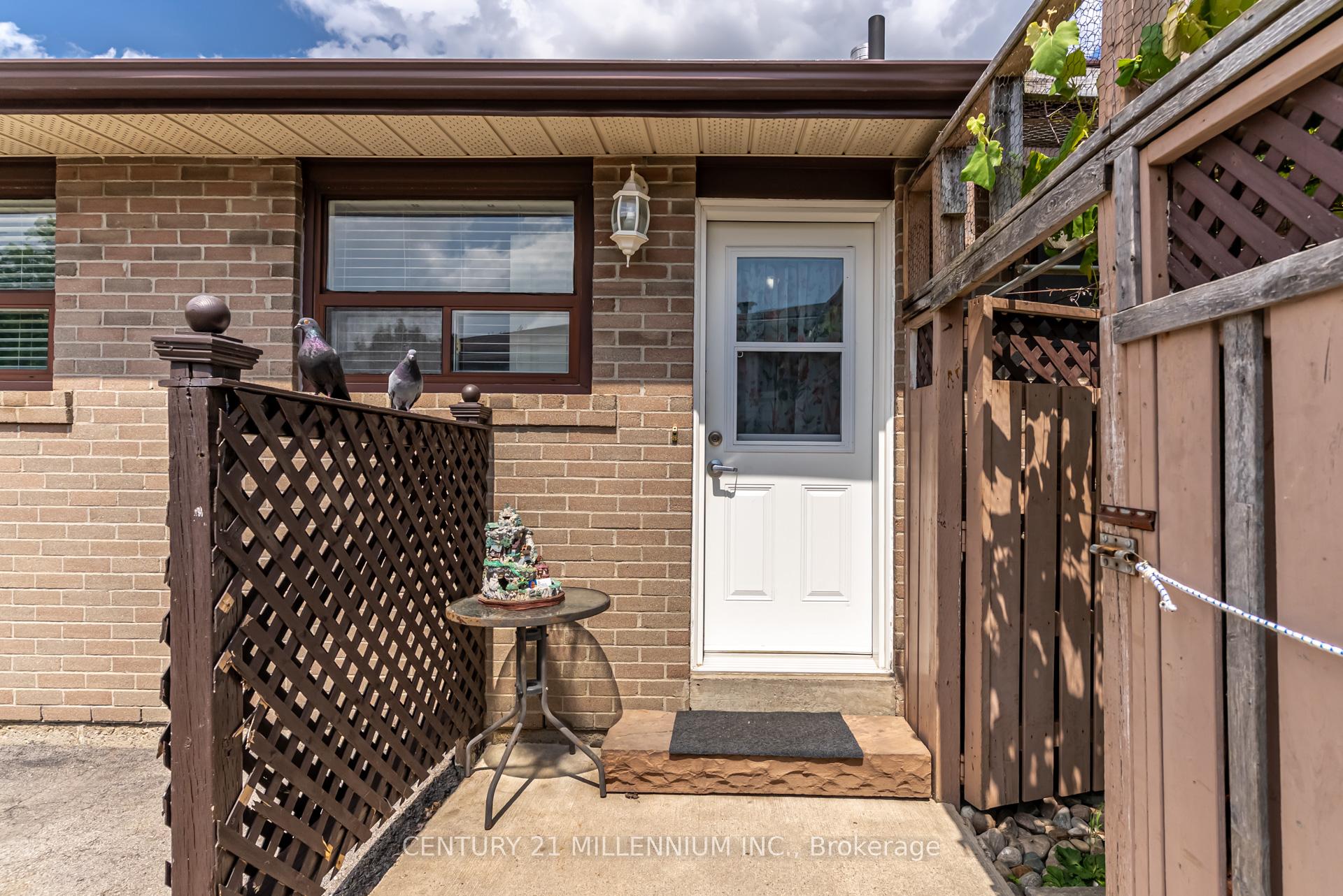 Photo 21 of 150 Folkstone Crescent, Brampton, Central Park — HOMEH