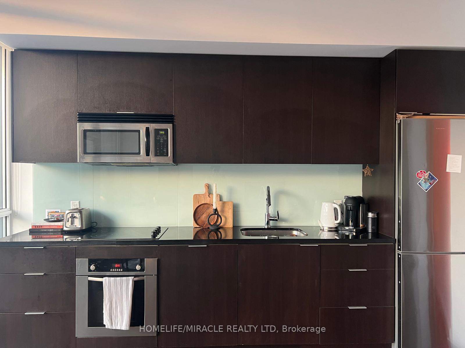 Photo 3 of Unit 1104, 478 King Street W, Toronto, Kensington-Chinatown — HOMEH
