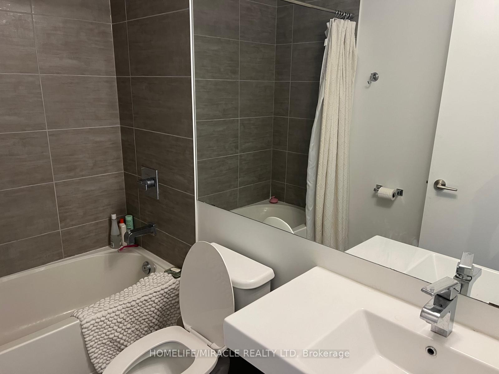 Photo 10 of Unit 1104, 478 King Street W, Toronto, Kensington-Chinatown — HOMEH