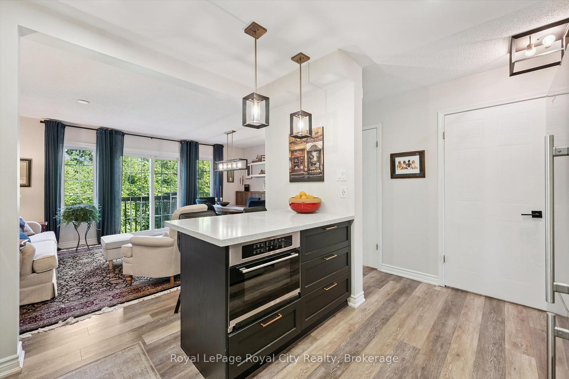 Photo 13 of Unit #12, 124 Gosling Gardens, Guelph, Clairfields/Hanlon Business Park — HOMEH