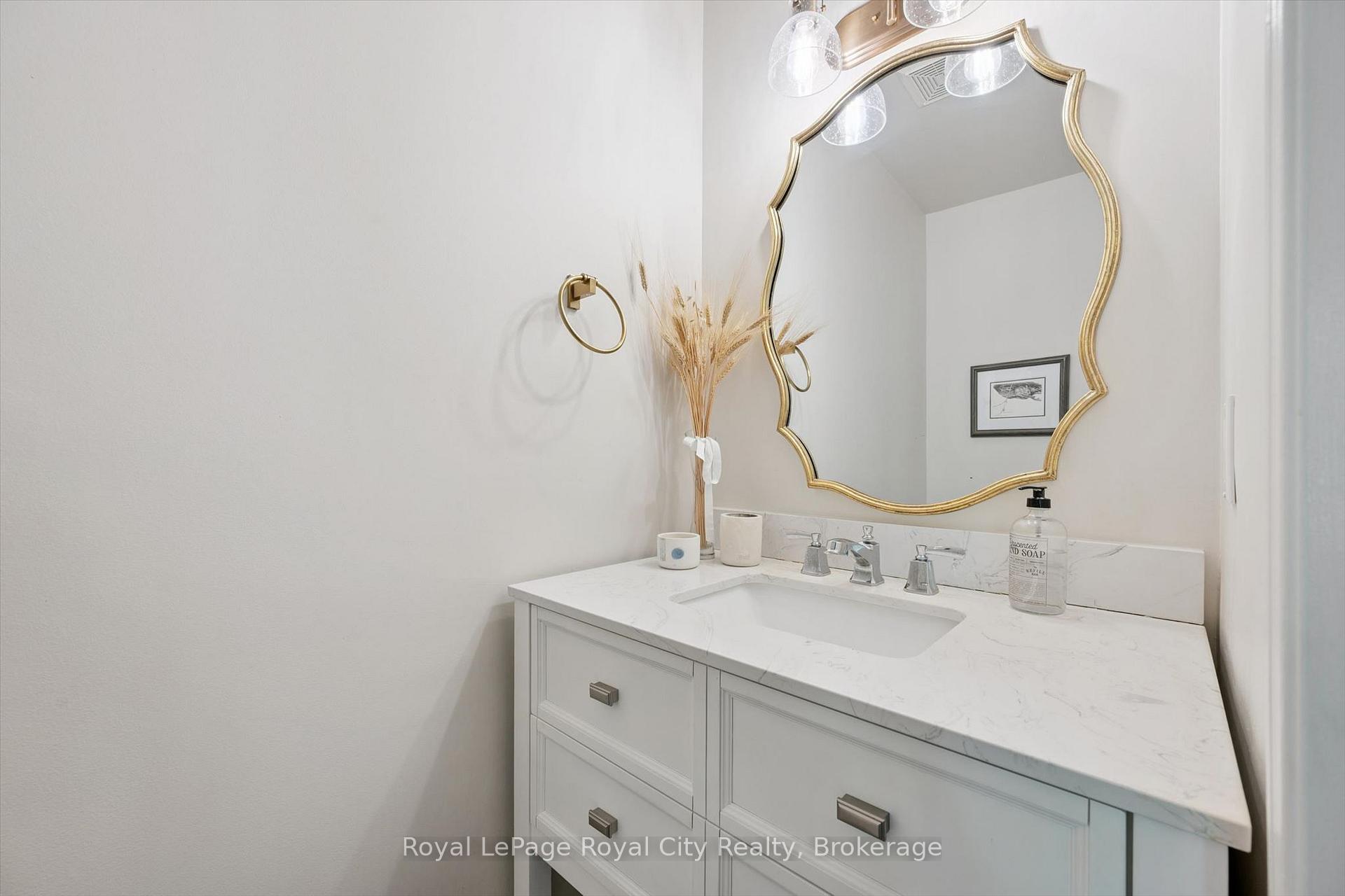 Photo 14 of Unit #12, 124 Gosling Gardens, Guelph, Clairfields/Hanlon Business Park — HOMEH