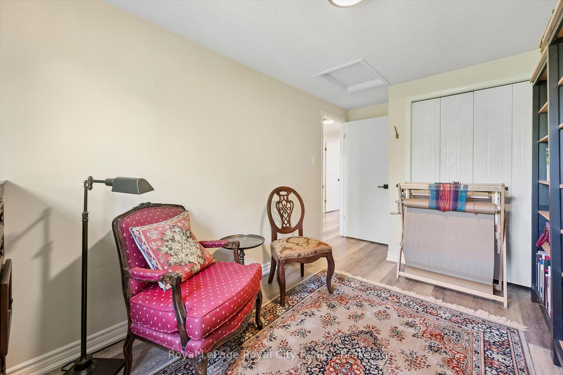 Photo 17 of Unit #12, 124 Gosling Gardens, Guelph, Clairfields/Hanlon Business Park — HOMEH