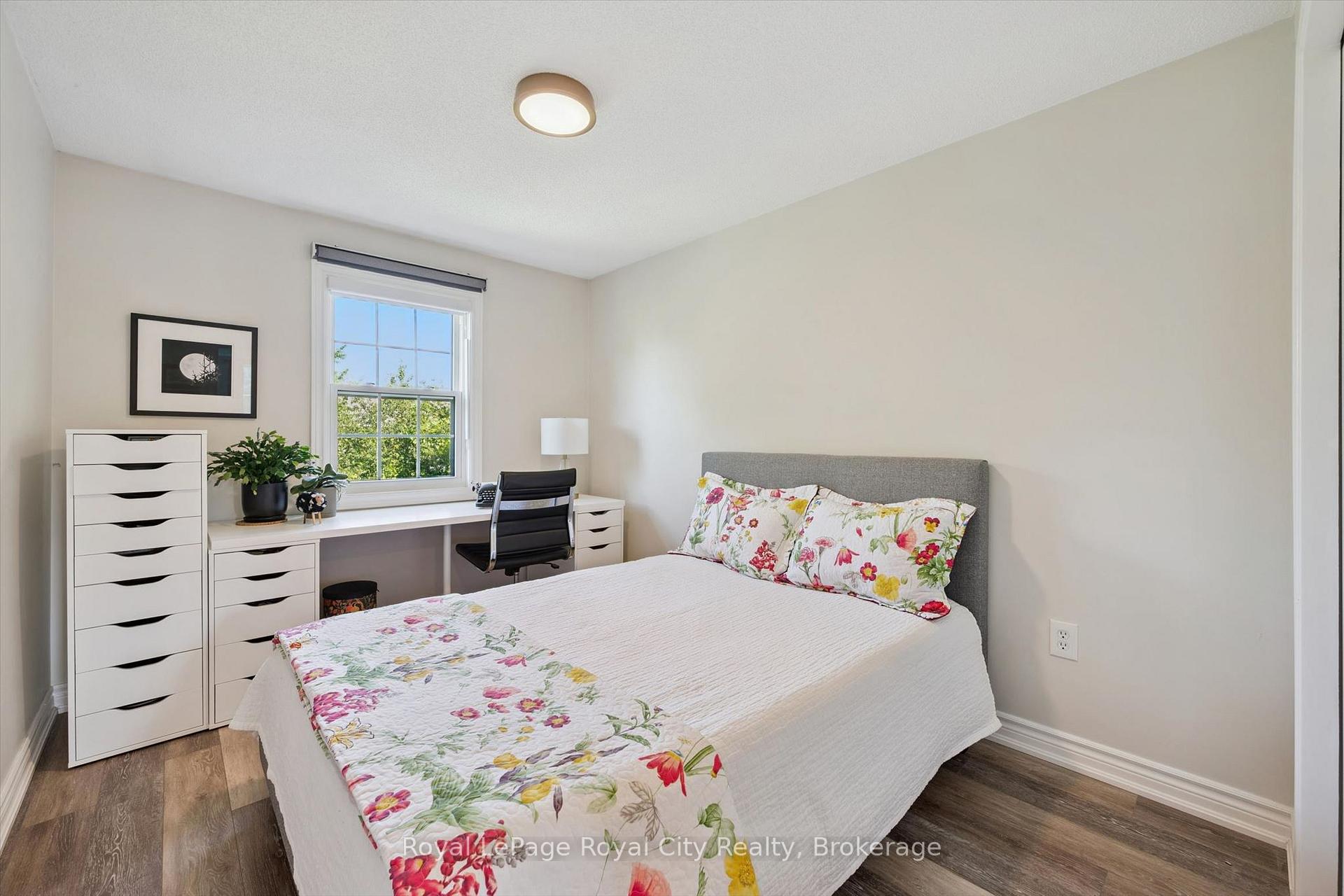 Photo 18 of Unit #12, 124 Gosling Gardens, Guelph, Clairfields/Hanlon Business Park — HOMEH