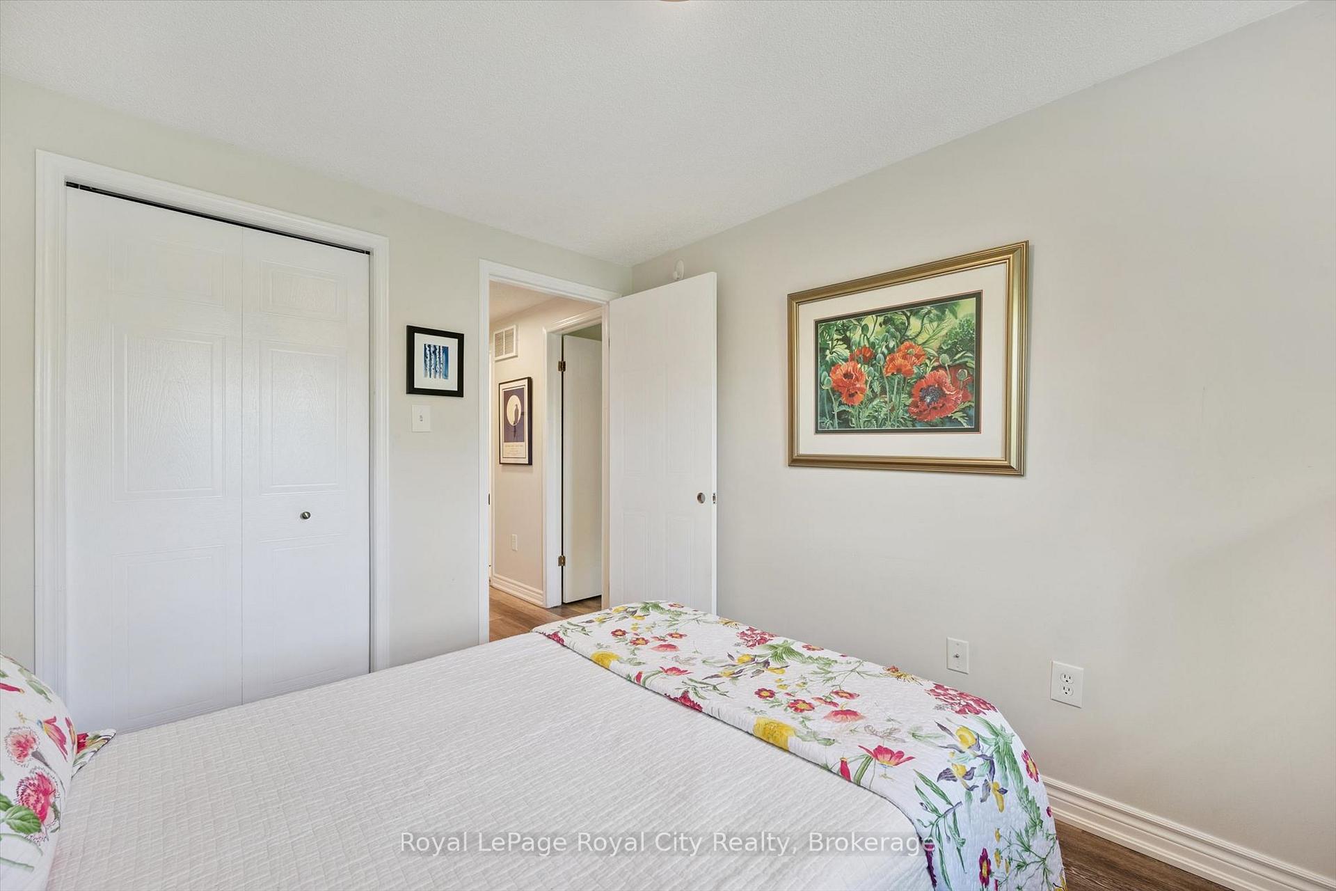Photo 19 of Unit #12, 124 Gosling Gardens, Guelph, Clairfields/Hanlon Business Park — HOMEH