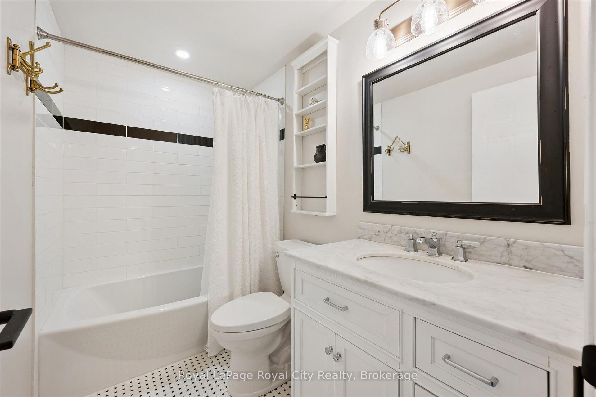 Photo 22 of Unit #12, 124 Gosling Gardens, Guelph, Clairfields/Hanlon Business Park — HOMEH