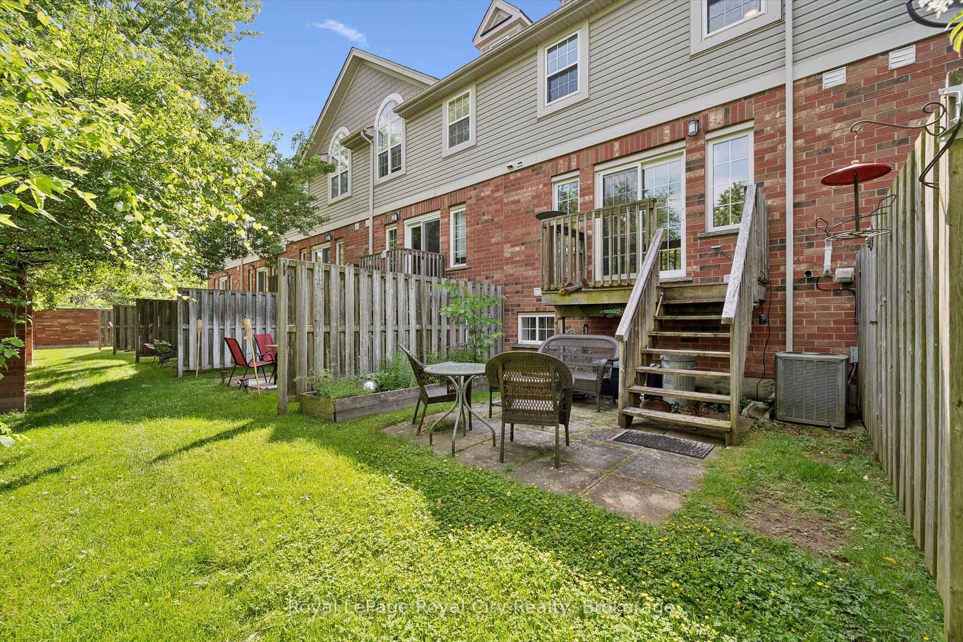 Photo 31 of Unit #12, 124 Gosling Gardens, Guelph, Clairfields/Hanlon Business Park — HOMEH