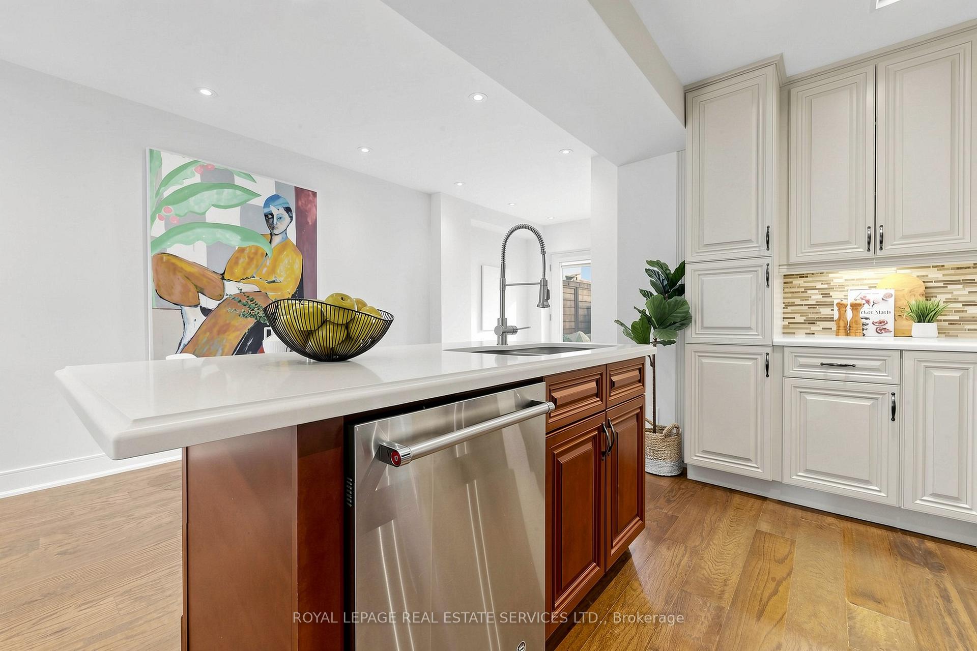Photo 12 of 329 Nairn Avenue, Toronto, Caledonia-Fairbank — HOMEH