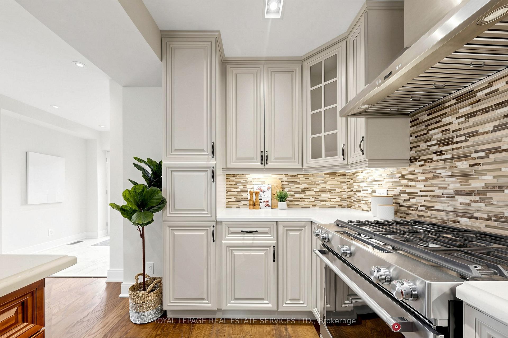 Photo 14 of 329 Nairn Avenue, Toronto, Caledonia-Fairbank — HOMEH