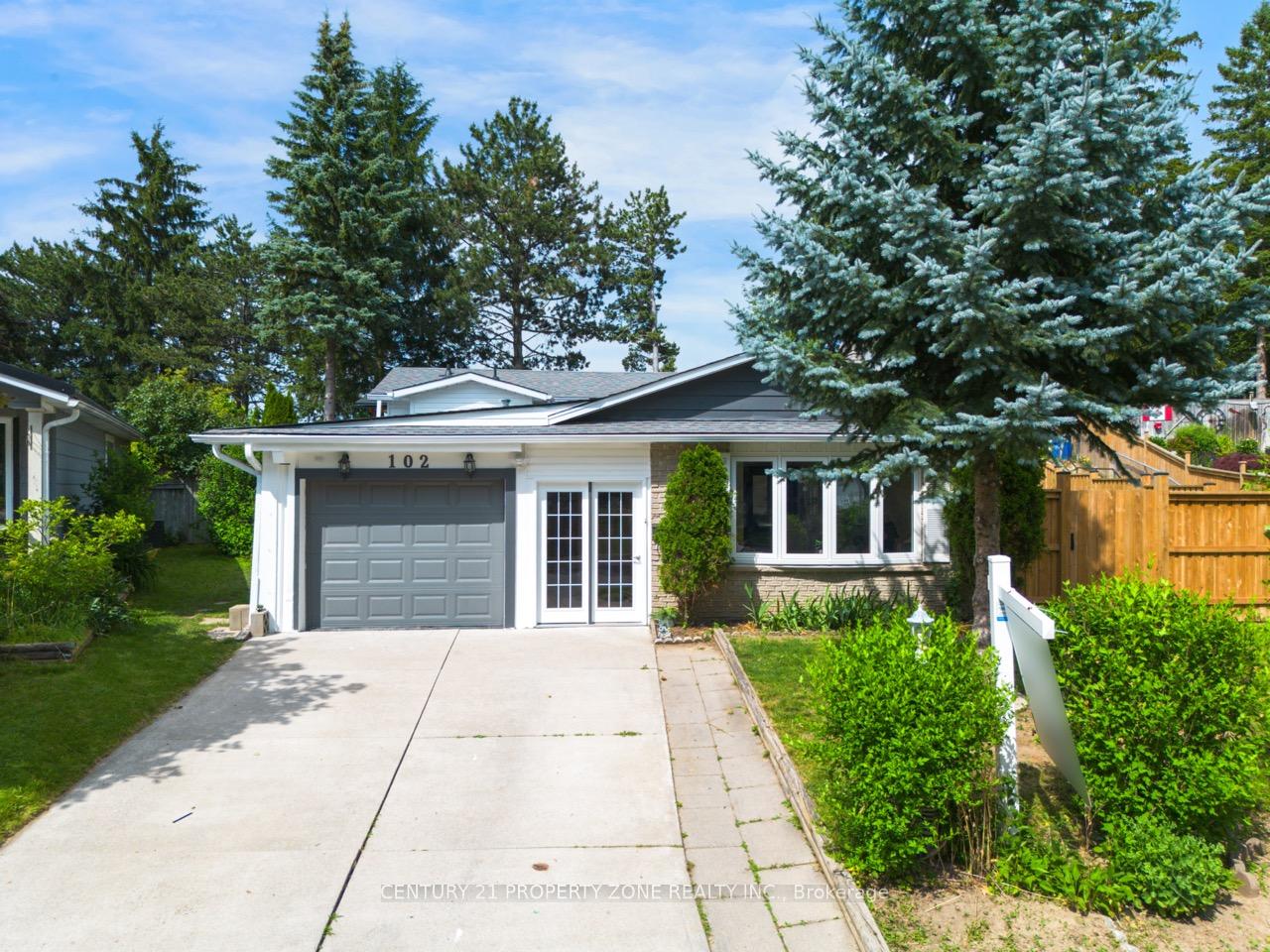 Photo 1 of 102 Hickory Heights Crescent, Kitchener, Forest Hill — HOMEH